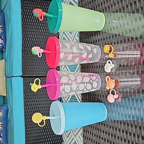 Color Changing Cups & Straw Covers - Picture 2 of 4